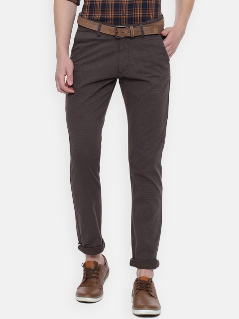 

Van Heusen Sport Men Brown Slim Fit Checked Regular Trousers