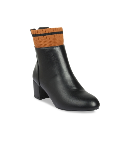 

Flat n Heels Women Black Solid Heeled Boots