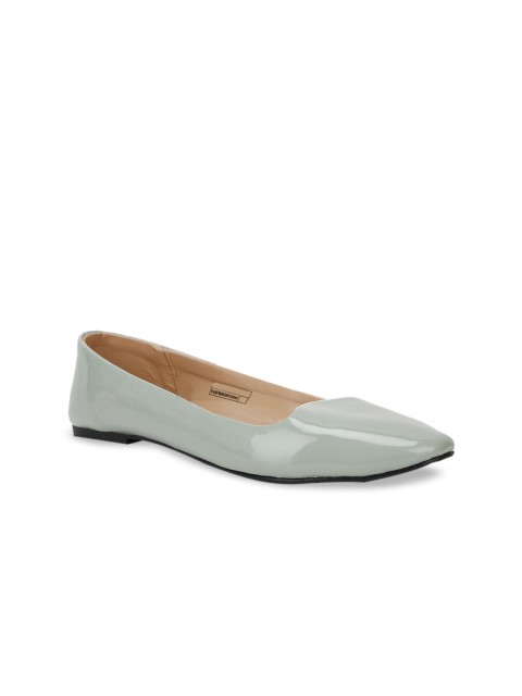 

People Women Green Solid Ballerinas