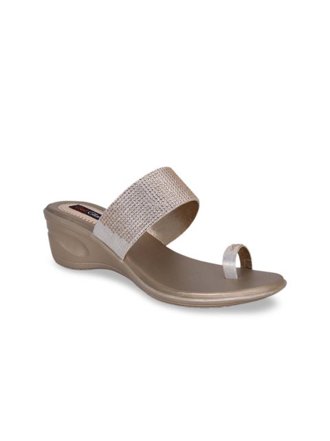 

Get Glamr Women Rose Gold-Toned Embellished Heels