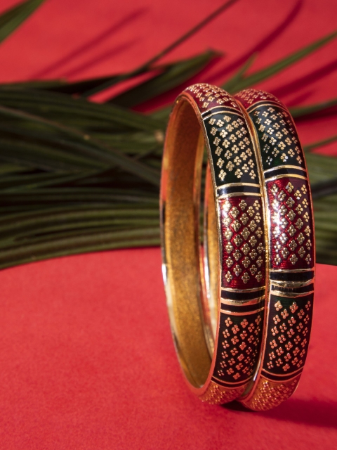 

Mali Fionna Set of 2 Gold-Toned & Red Enamelled Bangles, Multi