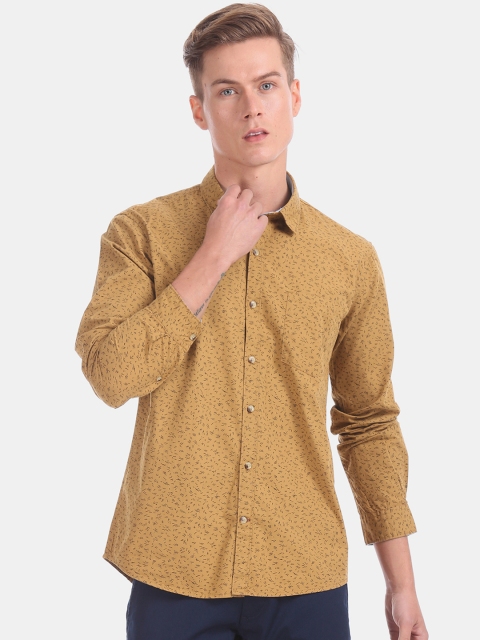 

Ruggers Men Brown Regular Fit Printed Casual Shirt