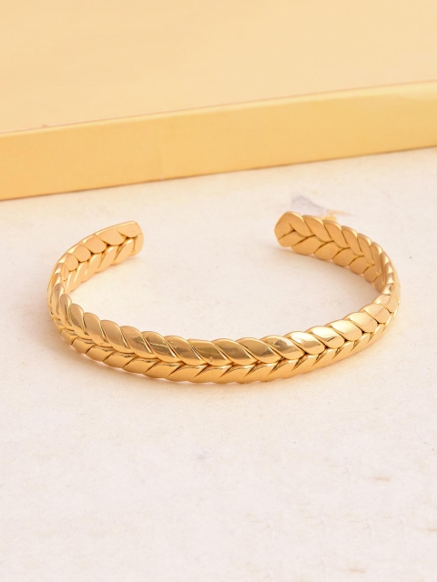 

Tistabene Men Gold-Plated Kada Bracelet