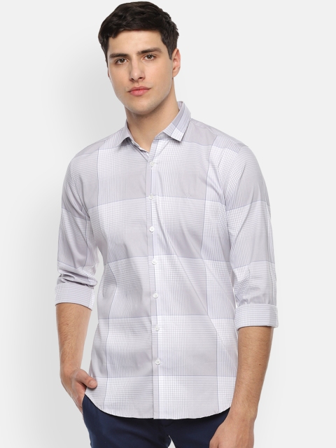 V Dot Men Grey & White Slim Fit Checked Casual Shirt