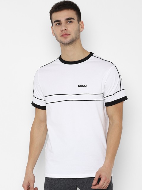 

SKULT by Shahid Kapoor Men White & Black Striped Round Neck T-shirt