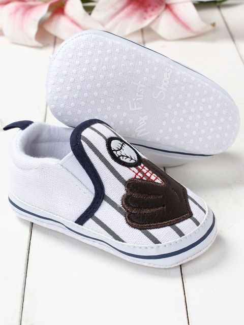 

Walktrendy Kids White & Blue Striped Booties