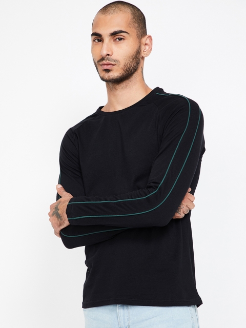 

Fame Forever by Lifestyle Men Black Solid Round Neck T-shirt