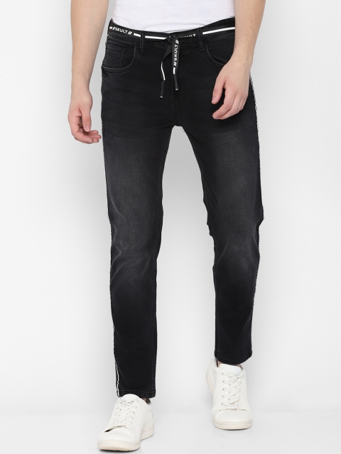 

SKULT by Shahid Kapoor Men Black Regular Fit Mid-Rise Clean Look Stretchable Jeans
