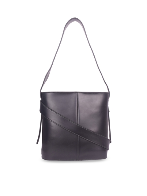 

Bagkok Black & Black Solid Shoulder Bag