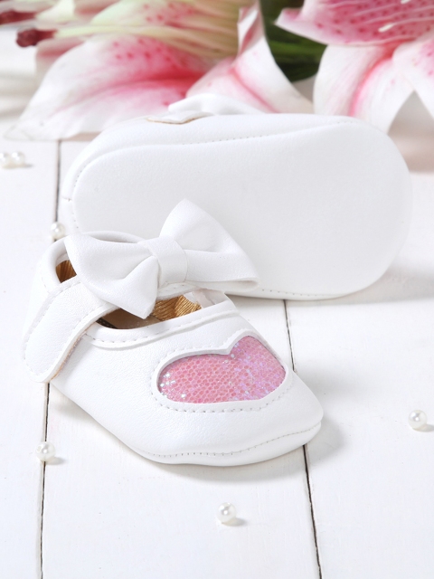 

Walktrendy Girls White & Pink Embellished Mary Jane Booties