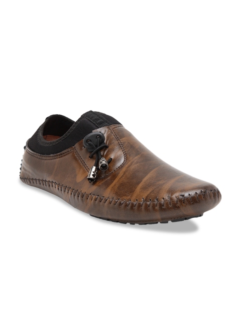 

TREEMODA Men Brown Solid Loafers