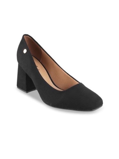 

Metro Women Black Solid Pumps