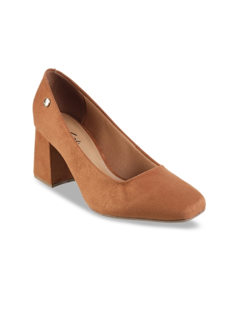 

Metro Women Brown Solid Pumps