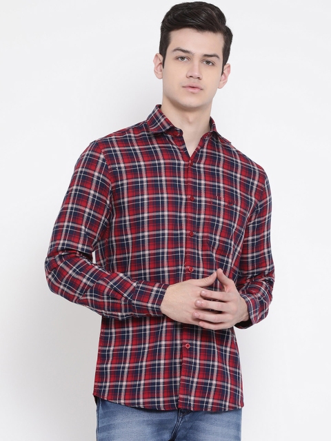 

Crimsoune Club Men Red & Black Slim Fit Checked Casual Shirt