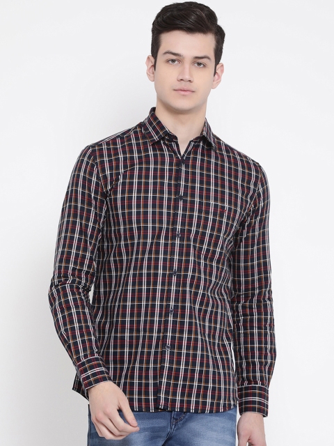 

Crimsoune Club Men Black & White Standard Slim Fit Checked Casual Shirt
