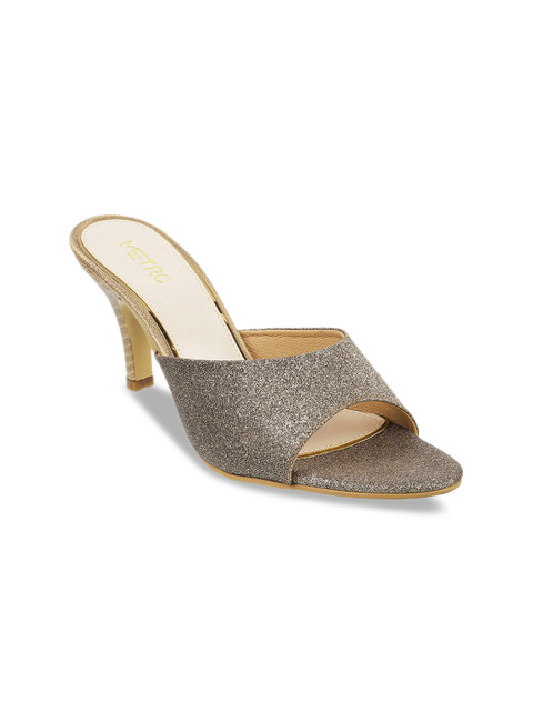 

Metro Women Grey & Gold-Toned Solid Heels