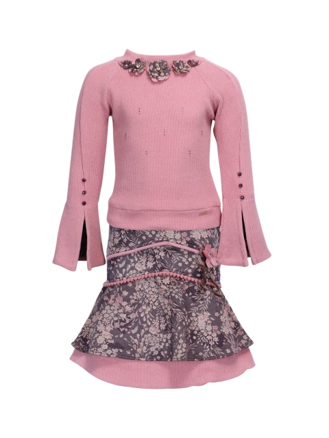 

CUTECUMBER Girls Grey & Pink Solid Top with Skirt