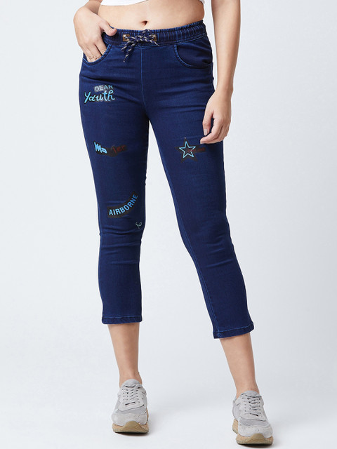 

The Dry State Women Blue Printed Regular Fit Denim Capris