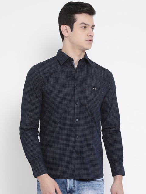 

Crimsoune Club Men Navy Blue Standard Slim Fit Checked Casual Shirt