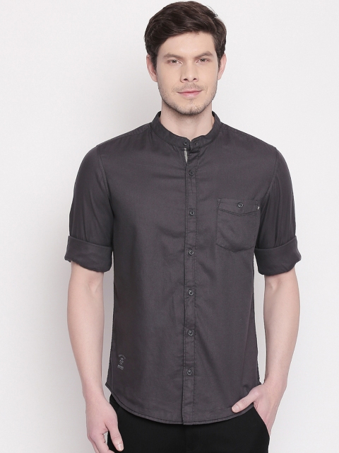 

Mufti Men Charcoal Grey Slim Fit Solid Casual Shirt