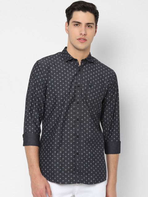

Solly Jeans Co. Men Charcoal Grey Regular Fit Printed Casual Shirt