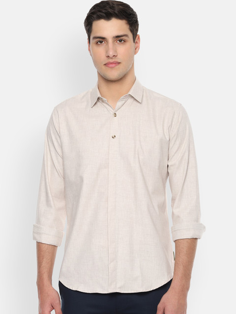 

V Dot Men Beige Slim Fit Solid Casual Shirt