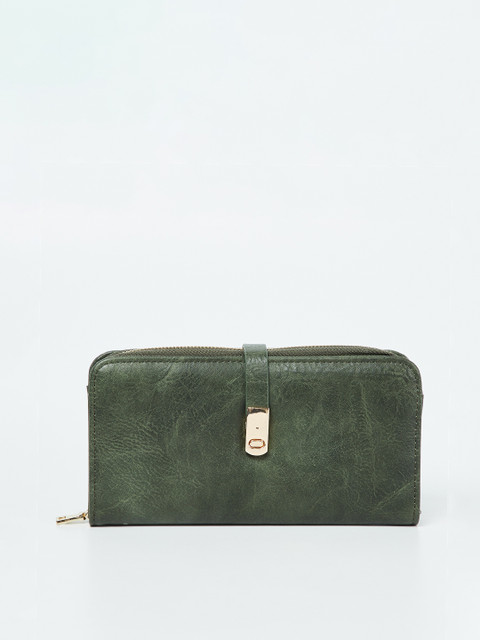 

Ginger by Lifestyle Women Olive Green Solid Two Fold Wallet