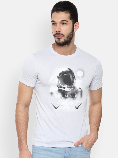 

V Dot Men White Printed Slim Fit Round Neck T-shirt