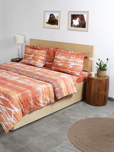 

House This Orange & Off-White Abstract Mild Winter 110 GSM Double Bed Dohar