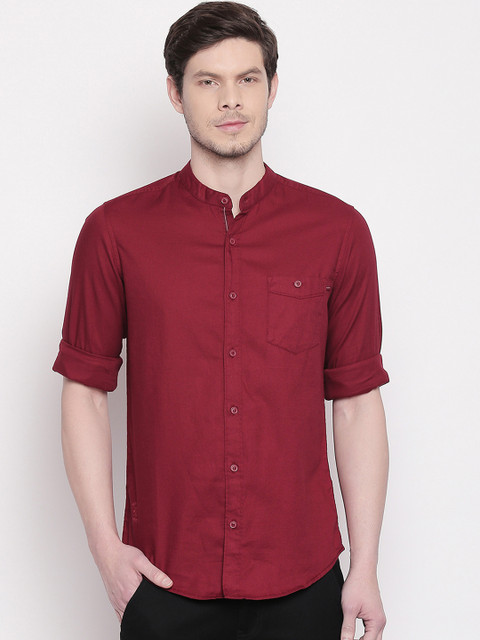 

Mufti Men Maroon Slim Fit Solid Casual Shirt