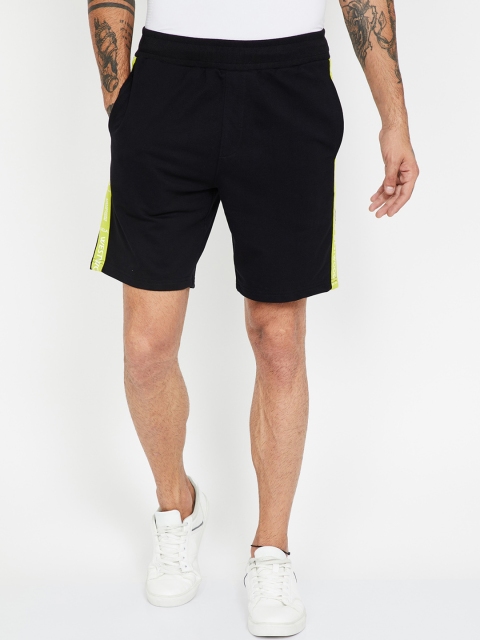 

UCLA Men Black Solid Regular Fit Shorts