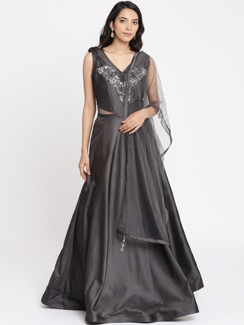 

Koskii Women Grey Solid Maxi Dress with Dupatta