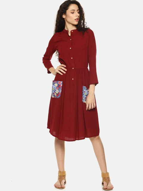 

AARA Women Maroon Solid Fit and Flare Dress