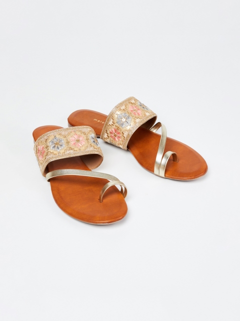

Melange by Lifestyle Women Gold-Toned Woven Design One Toe Flats