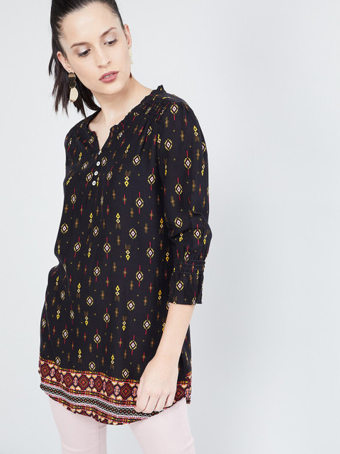 

max Women Black Printed Top