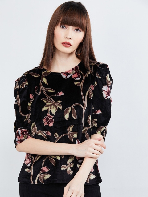

max Women Black Printed Empire Top
