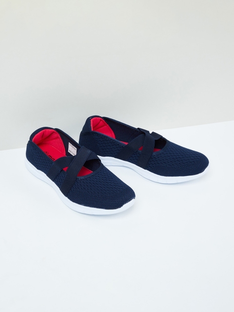 

max Women Navy Blue Sneakers