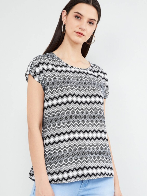 

max Women White Solid Top