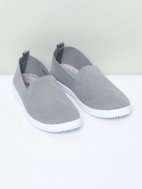 

max Women Grey Woven Design Slip-On Sneakers