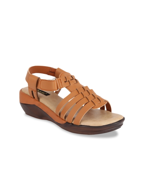 

TRASE Women Tan Brown Solid Wedges