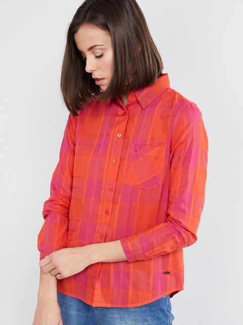 

max Women Red & Pink Regular Fit Checked Casual Shirt
