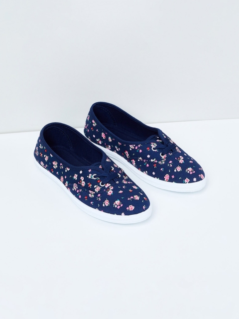 

max Women Navy Blue Slip-On Sneakers
