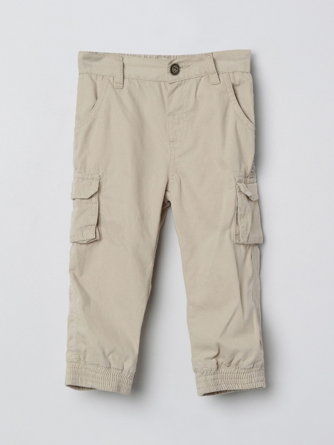 max Boys Beige Regular Fit Solid Cargos
