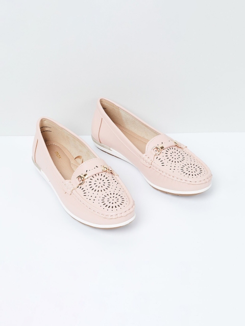 

max Women Pink Textured Loafers