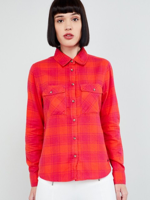 

max Women Pink & Orange Regular Fit Checked Casual Shirt