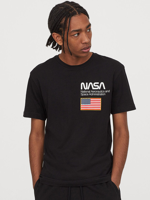 

H&M Men Black Printed T-shirt