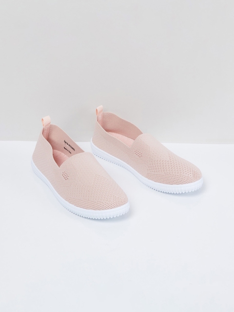 

max Women Pink Slip-On Sneakers