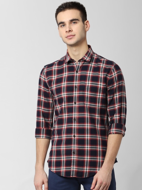 

Peter England Casuals Men Black & Red Slim Fit Checked Casual Shirt