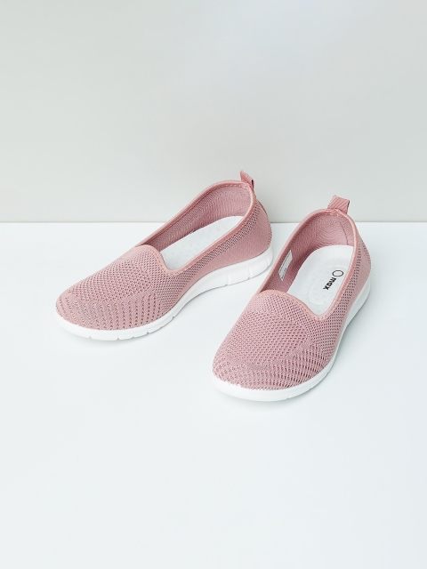 max Women Old Rose Pink Solid Slip-On Sneakers