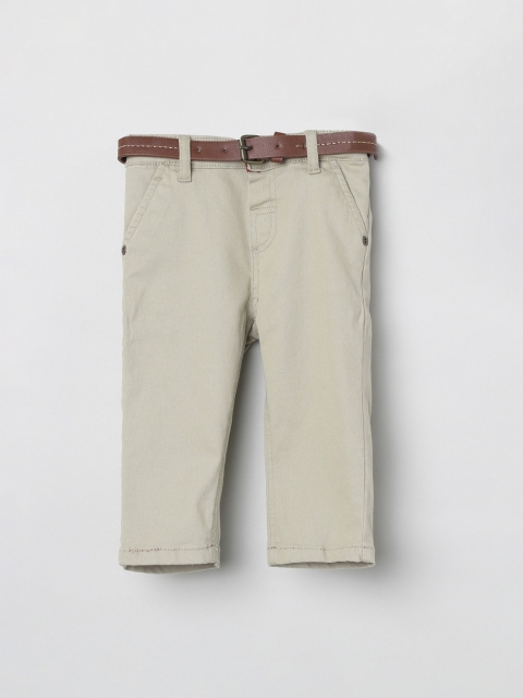 

max Boys Beige Regular Fit Solid Regular Trousers